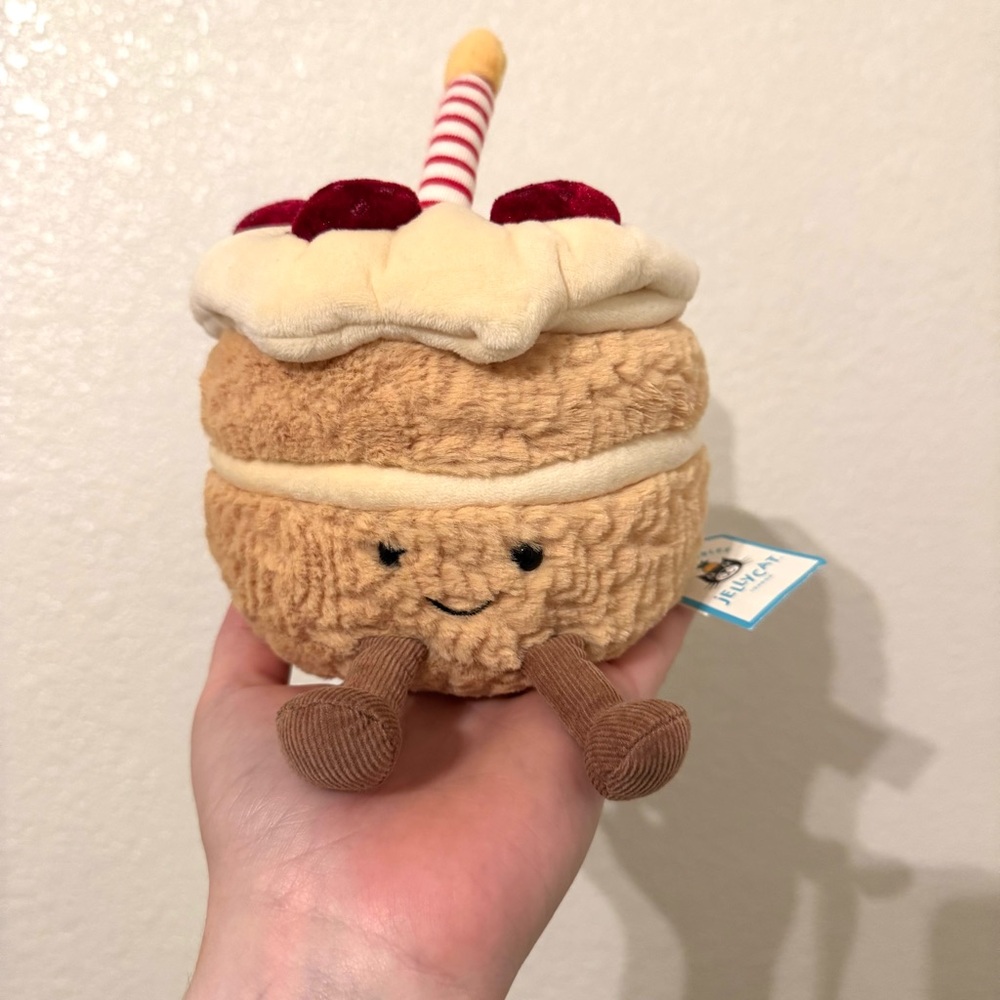 NWT Jellycat Amuseables Birthday Cake